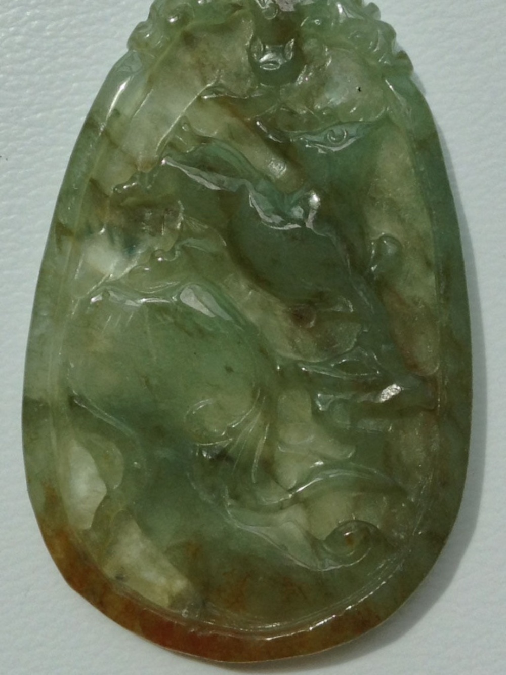 18K Solid Gold Chinese Jadeite (Hard Jade) [Grade A] Deer Pepper Pendant